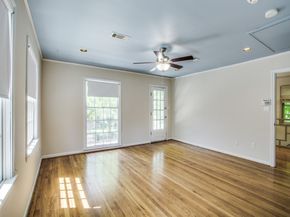 2250 W Main Street, Houston TX 77098