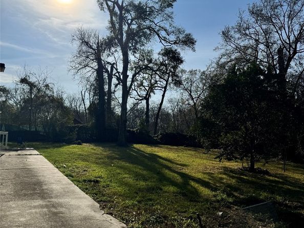 8527 Chalcos Drive, Houston TX 77017