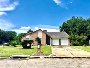 11703 Seawood Drive, Houston TX 77089