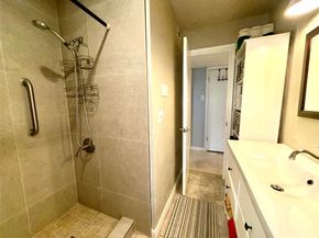 7900 Westheimer Road 103, Houston TX 77063