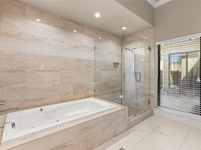 15600 Barkers Landing Road 14, Houston TX 77079