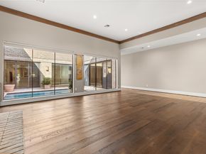 15600 Barkers Landing Road 14, Houston TX 77079