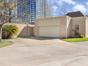 15600 Barkers Landing Road 14, Houston TX 77079
