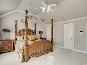 130 Oak Place Drive, Houston TX 77006