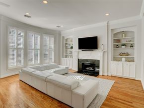 130 Oak Place Drive, Houston TX 77006