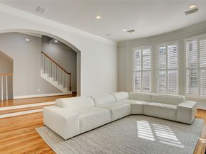 130 Oak Place Drive, Houston TX 77006