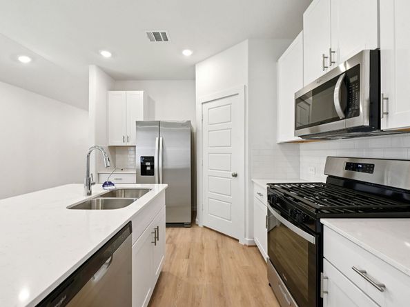 11436 Dark Amethyst Drive, Houston TX 77048