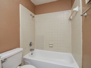 9700 Leawood Boulevard 1007, Houston TX 77099