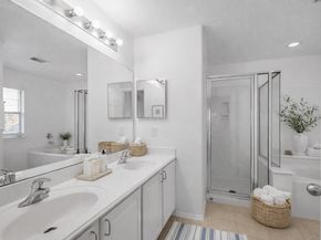 2911 Hackamore Hollow Lane, Houston TX 77014