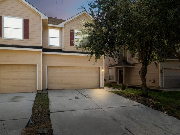 2911 Hackamore Hollow Lane, Houston TX 77014