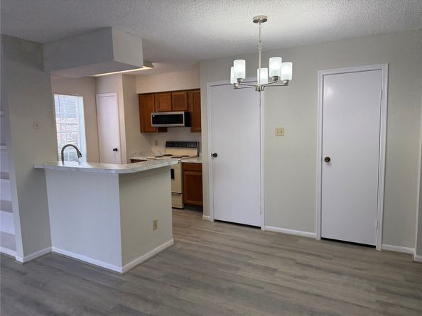 2120 El Paseo Street 3308, Houston TX 77054