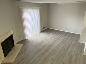 2120 El Paseo Street 3308, Houston TX 77054