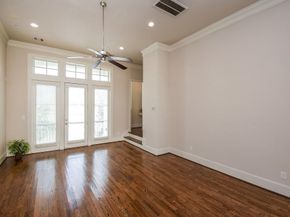 1027 Saint Charles Street, Houston TX 77003