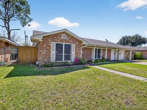 6015 De Moss Drive, Houston TX 77081