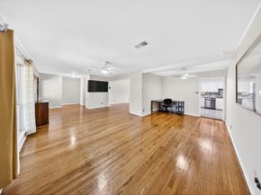 6015 De Moss Drive, Houston TX 77081