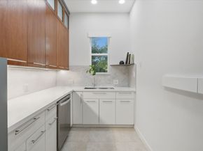 3 Farington Way, The Woodlands TX 77382