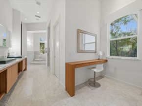 3 Farington Way, The Woodlands TX 77382