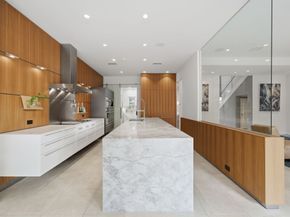 3 Farington Way, The Woodlands TX 77382