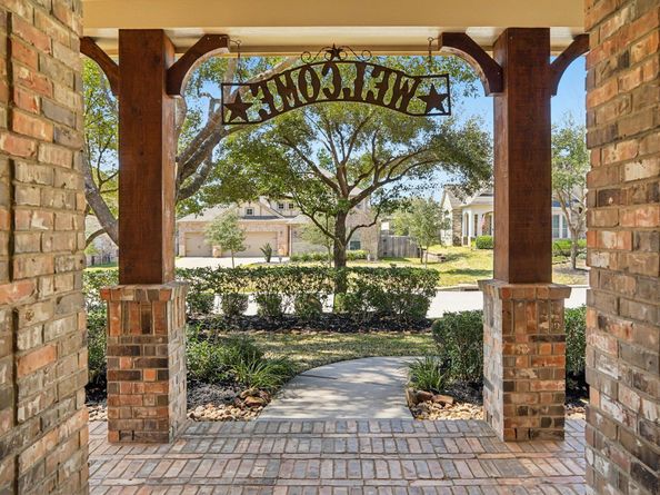 2441 W Bramlet Drive, Conroe TX 77304