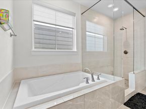 2808 Grand Fountains Drive D, Houston TX 77054