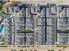 2808 Grand Fountains Drive D, Houston TX 77054