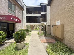 8523 Hearth Drive 1934, Houston TX 77054
