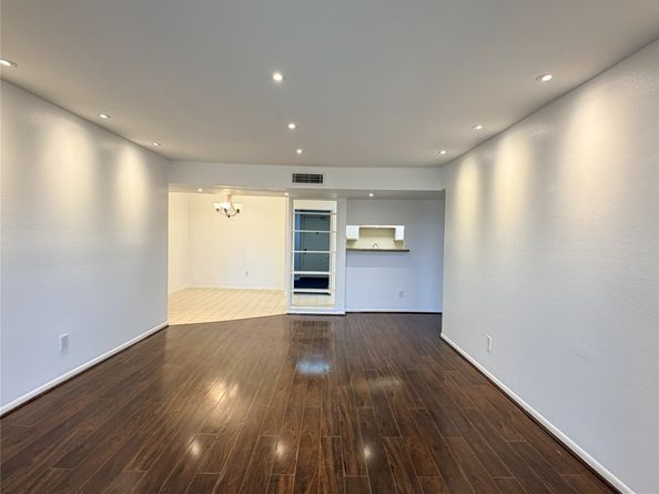 8523 Hearth Drive 1934, Houston TX 77054