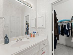 20 Stalynn Lane, Houston TX 77027