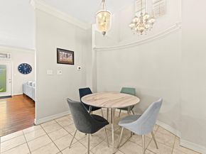 20 Stalynn Lane, Houston TX 77027