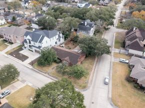 3647 Aberdeen Way, Houston TX 77025