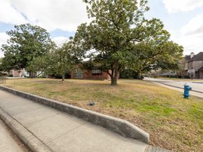 3647 Aberdeen Way, Houston TX 77025