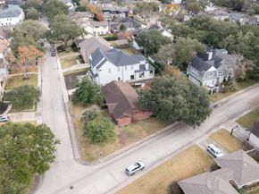 3647 Aberdeen Way, Houston TX 77025