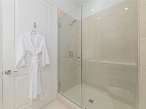 2221 Welch Street 201, Houston TX 77019