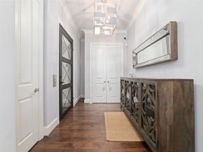 2221 Welch Street 201, Houston TX 77019