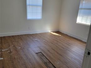 7222 San Angelo Street, Houston TX 77020