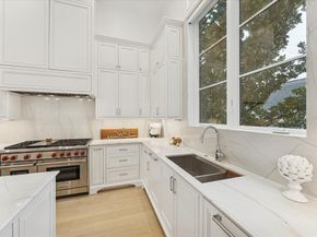 1335 Peden Street, Houston TX 77006