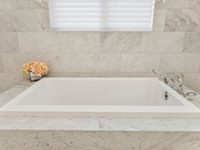 1335 Peden Street, Houston TX 77006