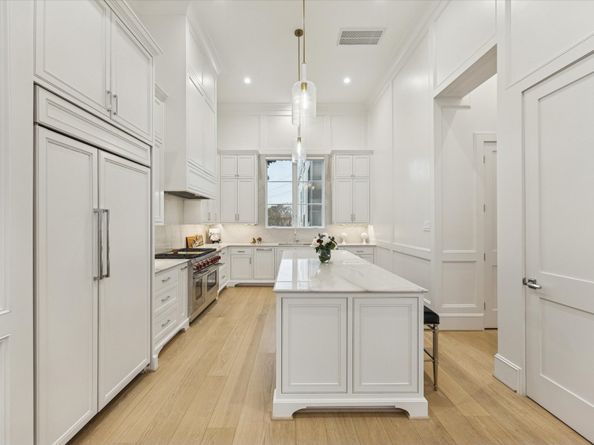 1335 Peden Street, Houston TX 77006