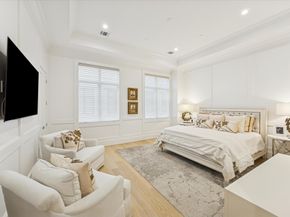 1335 Peden Street, Houston TX 77006