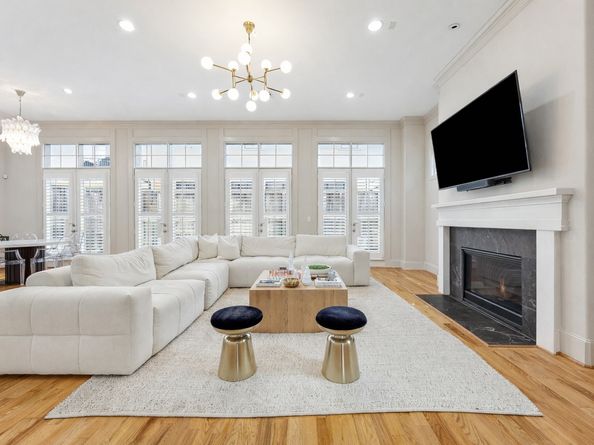 5622 Cohn Meadow Lane, Houston TX 77007