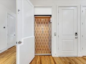 5622 Cohn Meadow Lane, Houston TX 77007