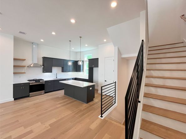 326 Eastwood Street, Houston TX 77011