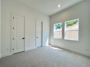 326 Eastwood Street, Houston TX 77011