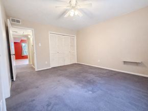 8223 Kingsbrook Road 215, Houston TX 77024