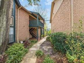 8223 Kingsbrook Road 215, Houston TX 77024