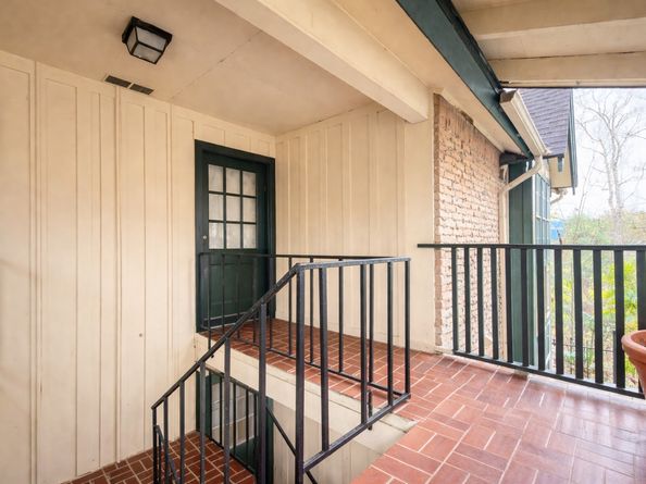 8223 Kingsbrook Road 215, Houston TX 77024