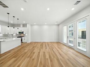 1979 Bauer Dr, Houston TX 77080