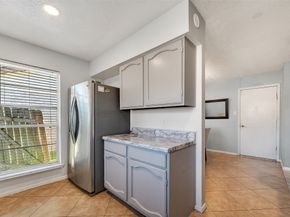 2410 Colonial Ridge Drive, Friendswood TX 77546