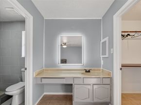 2410 Colonial Ridge Drive, Friendswood TX 77546