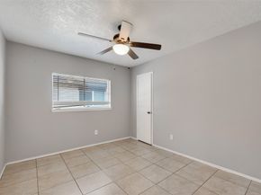 2410 Colonial Ridge Drive, Friendswood TX 77546